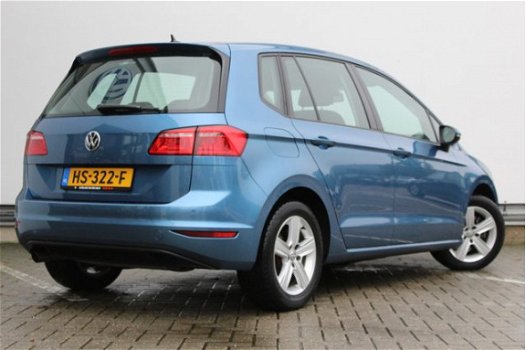 Volkswagen Golf Sportsvan - 1.2 TSI DSG Comfortline Navigatie | Stoelverwarming | 16 inch | Cruise c - 1