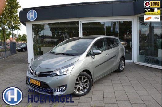 Toyota Verso - 1.8 VVT-i Aspiration 7p. Climate, Cruise control, Navigatie, Panoramadak, Half leder - 1