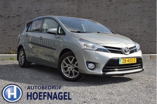 Toyota Verso - 1.8 VVT-i Aspiration 7p. Climate, Cruise control, Navigatie, Panoramadak, Half leder - 1