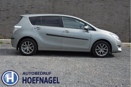 Toyota Verso - 1.8 VVT-i Aspiration 7p. Climate, Cruise control, Navigatie, Panoramadak, Half leder - 1