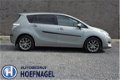 Toyota Verso - 1.8 VVT-i Aspiration 7p. Climate, Cruise control, Navigatie, Panoramadak, Half leder - 1 - Thumbnail