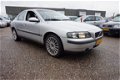 Volvo S60 - 2.4 Edition , TOPSTAAT , APK 18-7-2020, AIRCO, CLIMA, CRUISE CONTROLE, DISTRIBUTIE RECEN - 1 - Thumbnail