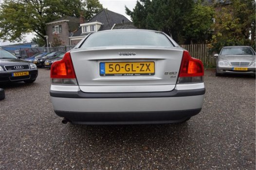 Volvo S60 - 2.4 Edition , TOPSTAAT , APK 18-7-2020, AIRCO, CLIMA, CRUISE CONTROLE, DISTRIBUTIE RECEN - 1