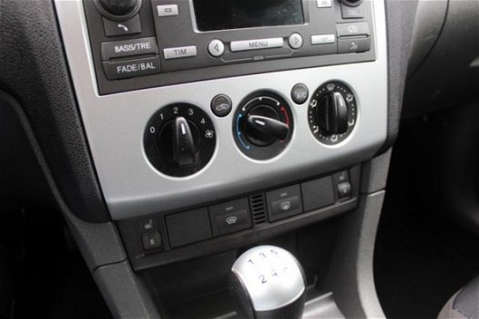 Ford Focus Wagon - 1.8 16V Flexifuel Ambiente - 1