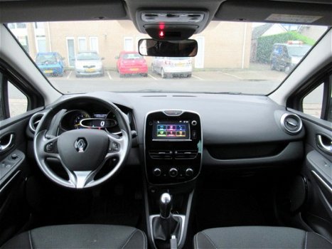 Renault Clio - 1.5 dCi Night&Day (Navi, PDC, Cruise) 14% Bijtelling - 1