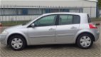 Renault Mégane - 1.6-16V Business Line - 1 - Thumbnail