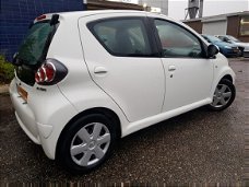 Toyota Aygo - 1.0-12V Comfort |Nieuwe APK|Elektrische pakket|AIRCO|3de Eigenaar