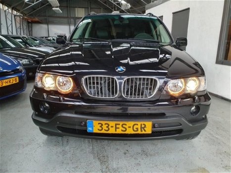 BMW X5 - 4.4i Executive YOUNG TIMER/ A. CAMERA/ LEDER/ XENON - 1