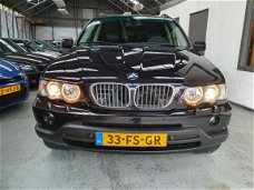 BMW X5 - 4.4i Executive YOUNG TIMER/ A. CAMERA/ LEDER/ XENON