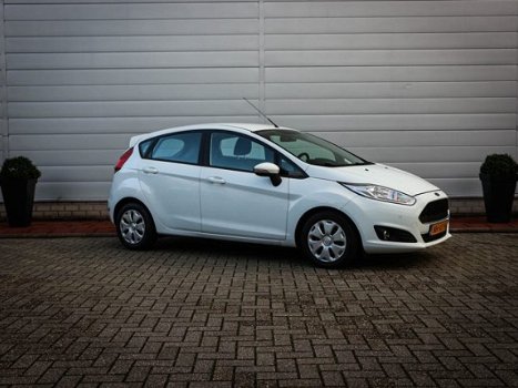 Ford Fiesta - 1.5 TDCi Style Ultimate Lease Edition | Airco | 5 Deurs | Navi | Cruise | Pdc voor en - 1