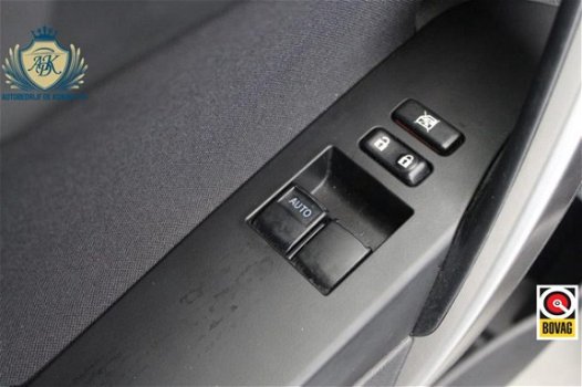 Toyota Auris Touring Sports - Panorama, Cruis control, Multi stuur, Climate Control - 1