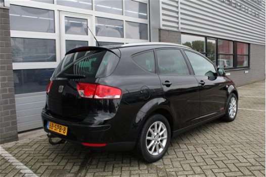 Seat Altea XL - 1.6 TDI Businessline COPA Dsg Navigatie N.A.P - 1