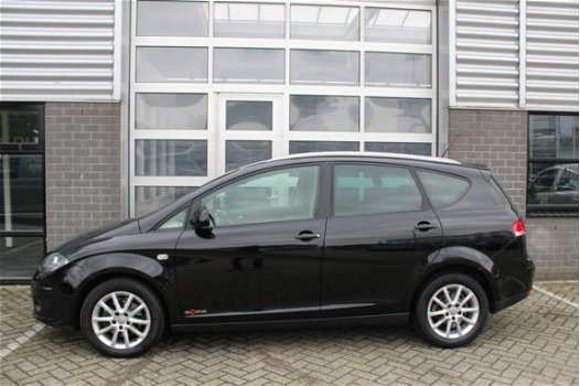 Seat Altea XL - 1.6 TDI Businessline COPA Dsg Navigatie N.A.P - 1