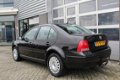 Volkswagen Bora - 1.6-16V Comfortline Climate Cruise N.A.P - 1 - Thumbnail