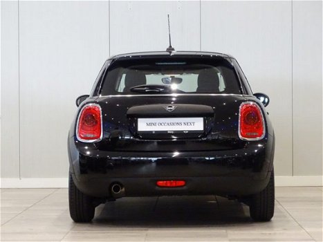 Mini Mini One - Hatchback Business 5 deurs / Navigatie / Airconditioning / Bluetooth / USB / Apple C - 1