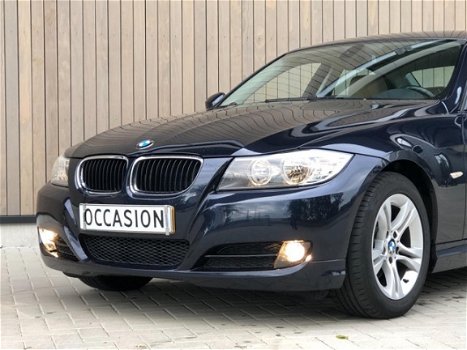 BMW 3-serie - 318i Business Line *Navigatie & Leer - 1