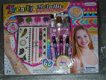 TRENDY MEIDEN JEWELRY & BODY ART 62 DLG SET Nieuw - 1 - Thumbnail