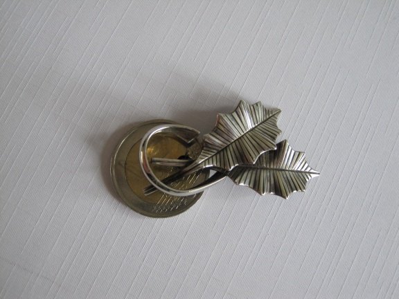 Zilveren antieke broche dubbele hulstblaadjes 4.7x2.7 cm - Afbeelding 4