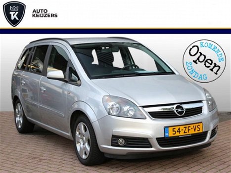 Opel Zafira - 2.2 Temptation Automaat Airco 7-persoons Navi CRC Trekhaak 150pk - 1