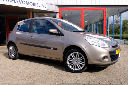 Renault Clio - 1.2 Authentique Airco/LMV - 1