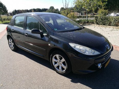 Peugeot 307 - Premium 1.6 HDiF 16V 110pk - 1