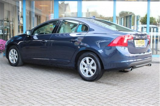 Volvo S60 - T4 180PK Leder - Navi - Adaptive Cruise - Blis - 1