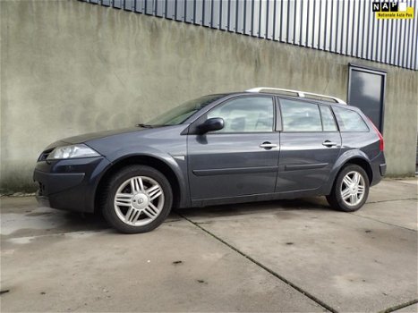 Renault Mégane Grand Tour - 1.6-16V Tech Line NAV, LMV, CLIMA - 1