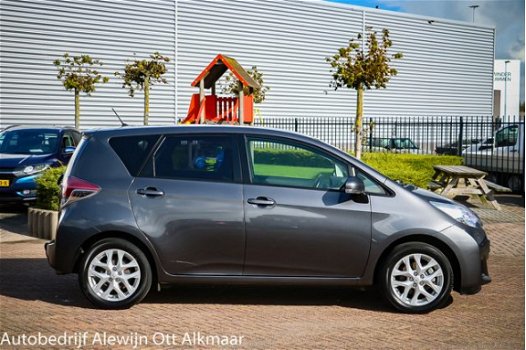 Toyota Verso S - 1.3 VVT-i Dynamic , Navi, Bluetooth, Keyless, Lmv - 1