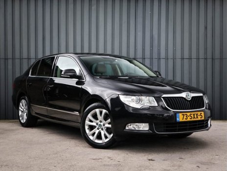 Skoda Superb - 1.8 TSI Elegance Business Line, DSG, Key Less Go. Leder interieur, Navigatie , Xenon - 1