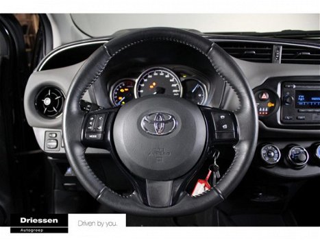 Toyota Yaris - 1.0 VVT-i Comfort (Airconditioning - Bluetooth - Multifunctioneel stuurwiel) - 1