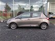 Toyota Yaris - 1.5 Hybrid Energy Plus Navi parkeersensoren Lm velgen Led DRL - 1 - Thumbnail