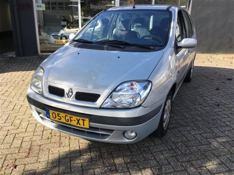 Renault Scénic - 1.6-16V RXE / AUTOMAAT / AIRCO / APK MEI 2020 / NAP PAS - 1