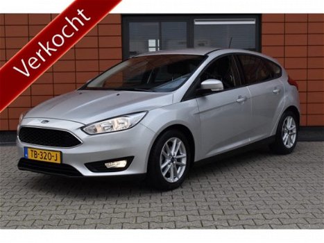 Ford Focus - 1.0 Edition Navigatie/Clima/Pdc - 1