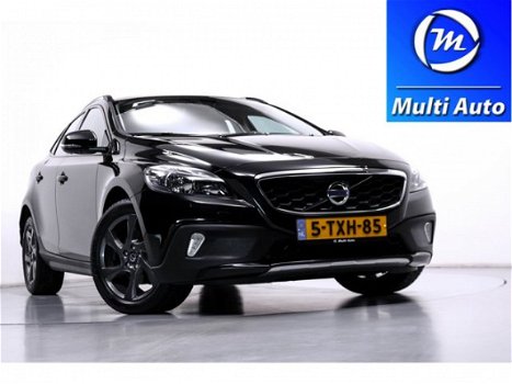 Volvo V40 - 1.6 T4 Momentum 180PK 98dKM Panoramadak Navi LED Dealeronderhouden - 1