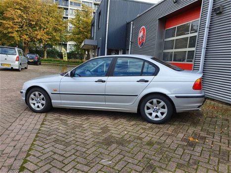 BMW 3-serie - 318i Executive - 1