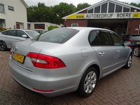 Skoda Superb - 1.6 TDI 5-Drs Active Bns 62136km, NL. Auto - 1