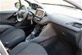 Peugeot 208 - 1.2 PureTech 110pk Aut. 5drs. Signature | Apple Carplay | Climate | Camera | Cruise - 1 - Thumbnail