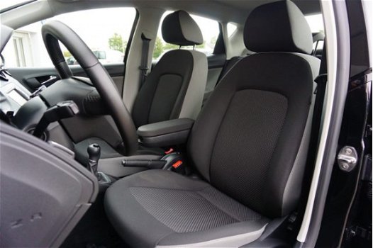 Seat Ibiza - 1.4 TDI 90pk Style Connect + Navigatie + 15