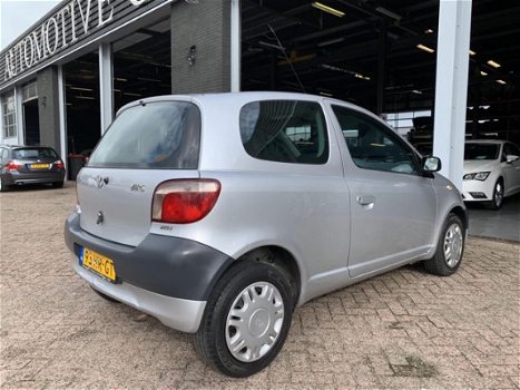 Toyota Yaris - 1.0-16V VVT-i Terra NWE APK & NAP - 1