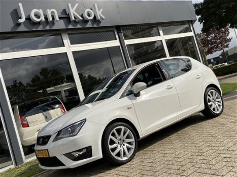 Seat Ibiza - 1.0 TSi 95 pk FR Connect / LED / Navigatie / Bi-Xenon / Trekhaak - 1