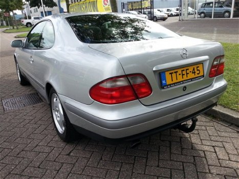 Mercedes-Benz CLK-klasse Coupé - 200 Sport Echt nette wagen - 1