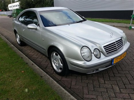 Mercedes-Benz CLK-klasse Coupé - 200 Sport Echt nette wagen - 1