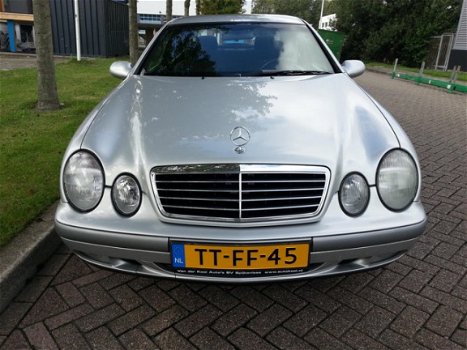 Mercedes-Benz CLK-klasse Coupé - 200 Sport Echt nette wagen - 1