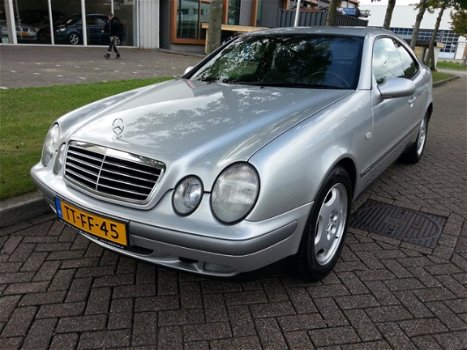 Mercedes-Benz CLK-klasse Coupé - 200 Sport Echt nette wagen - 1