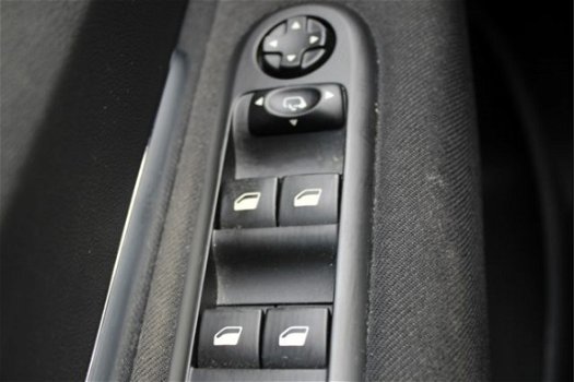 Peugeot 5008 - 1.6 VTi Blue Lease 5p. airco, climate control, radio cd speler, navigatie, cruise con - 1
