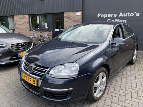 Volkswagen Jetta - 1.6 Comfortline AIRCO sportvelgen - 1