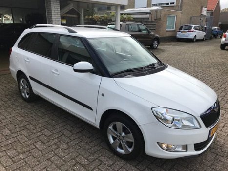 Skoda Fabia Combi - 1.2 TSI Drive/Navigatie - 1