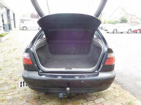 Nissan Primera - 1.8 Sport airco trekhaak - 1