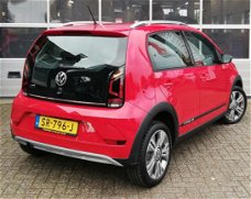 Volkswagen Up! - 75PK Cross Up