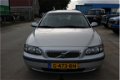 Volvo V70 - 2.4 Comfort Line 3950 ex btw, incl grote beurt - 1 - Thumbnail